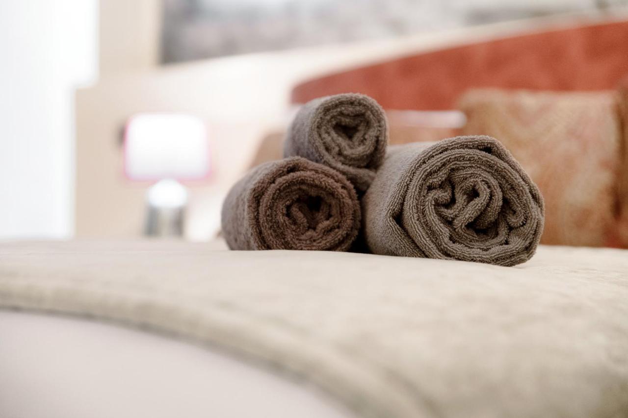 Historical Suites - The House Of Travelers كومو المظهر الخارجي الصورة